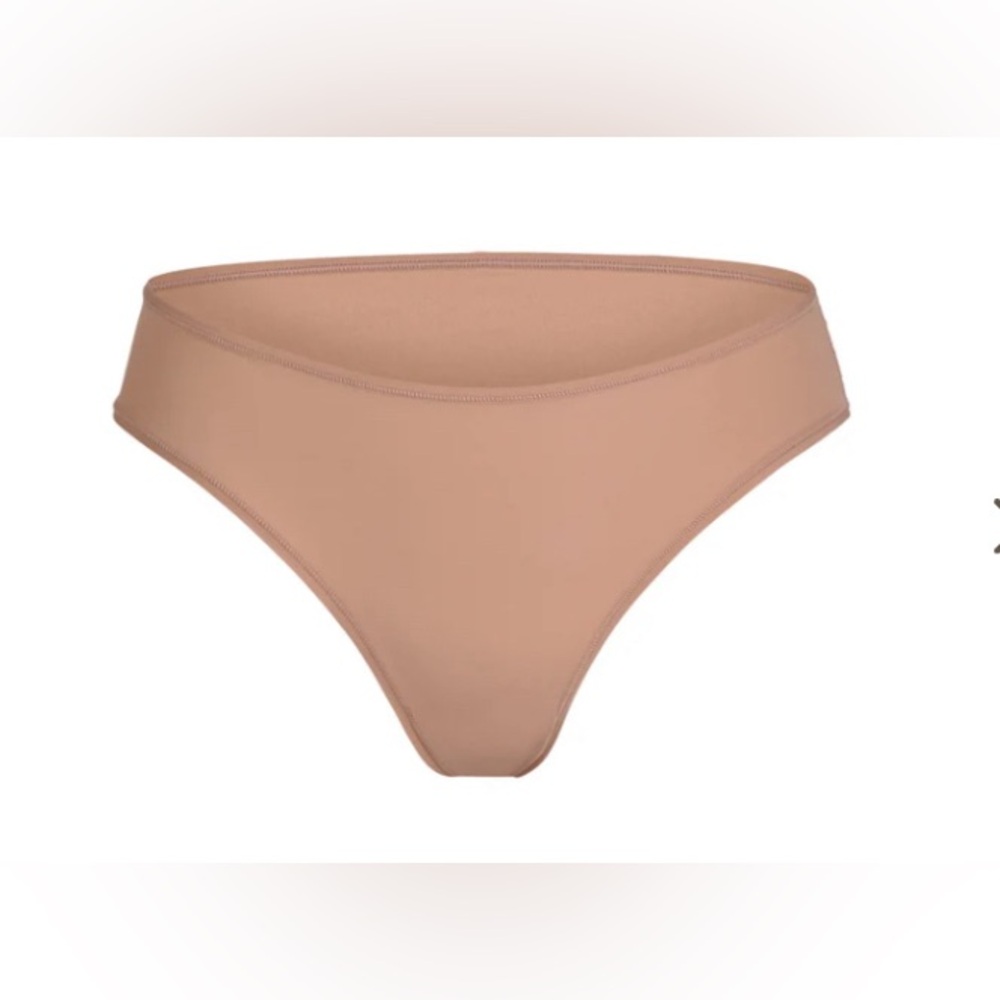 26WI NWT SKIMS Womens Intimates Fits Everybody Cheeky Brief Size XS Color Sienna